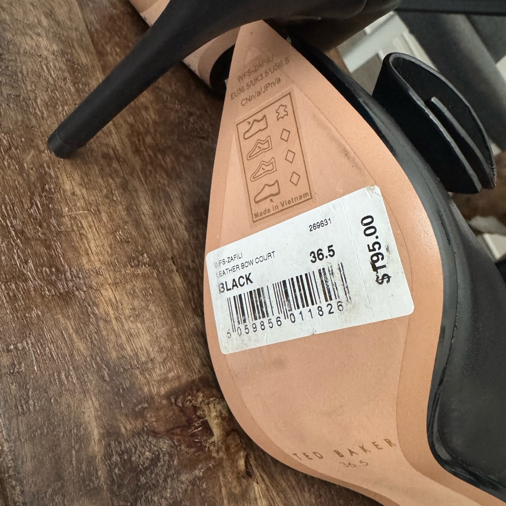 Ted Baker Black Bow Heels for Women - Picture 5 of 5